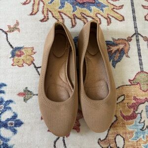 Old Navy Tan Fabric Round Toe Slip On Ballet Flats Cushioned Office Size 7